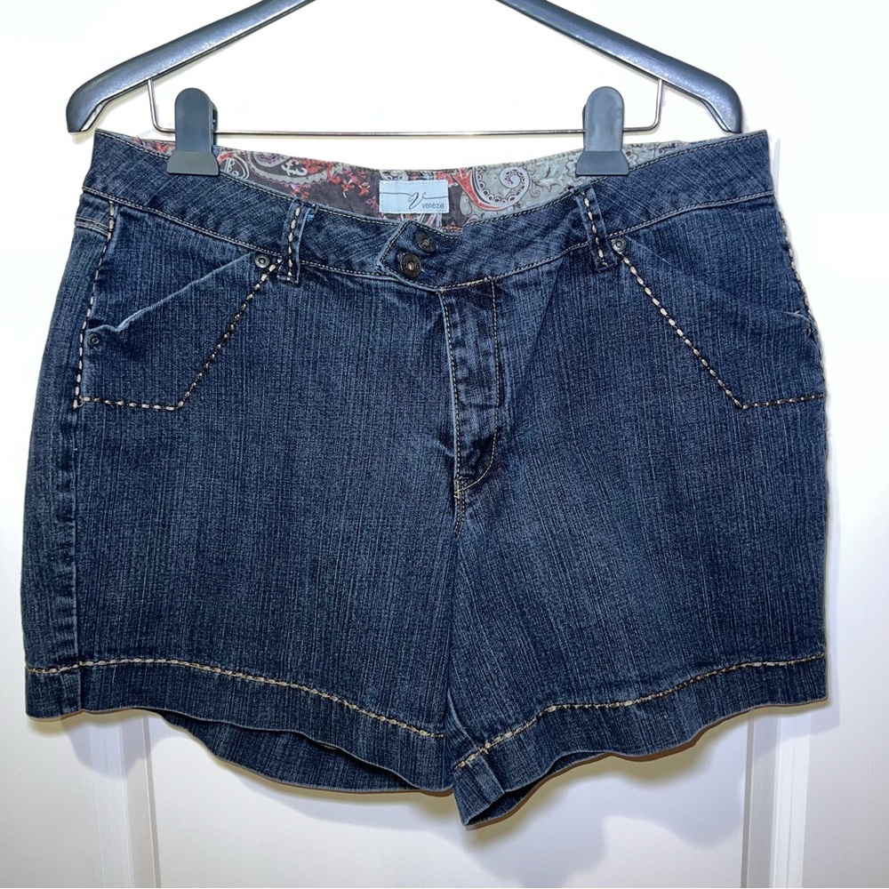 Venezia Women's Plus Size Trendy Cute Dark Wash Denim Blue Jean Shorts. Size 18